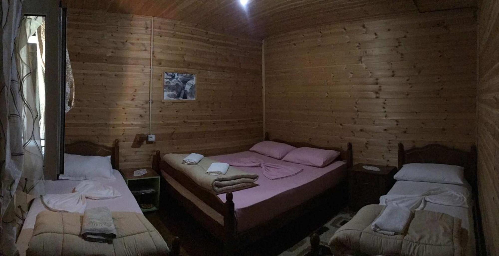 Zariklis Hotel Theth Bagian luar foto
