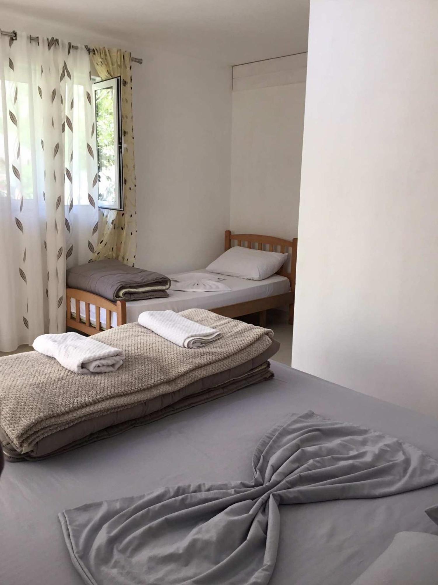 Zariklis Hotel Theth Bagian luar foto